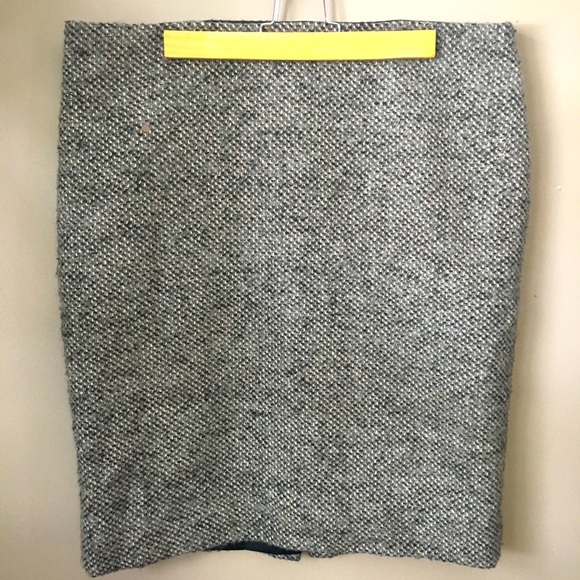 Lord & Taylor Dresses & Skirts - 3 / $25 LORD & TAYLOR tweed metallic pencil skirt